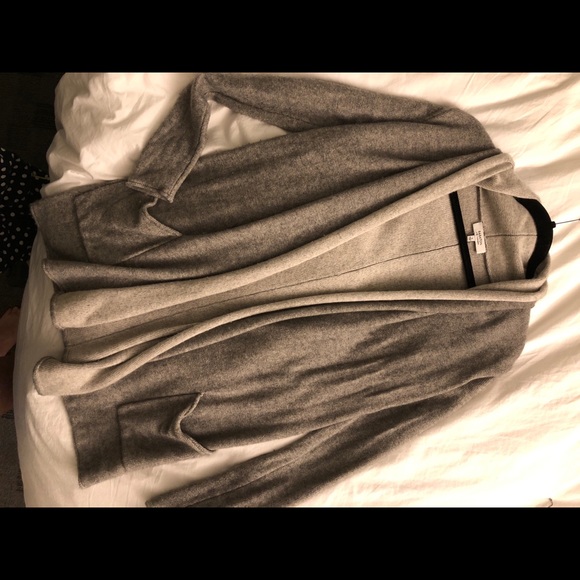 Aritzia Babaton Cashmere Cardigan Grey - Picture 3 of 7